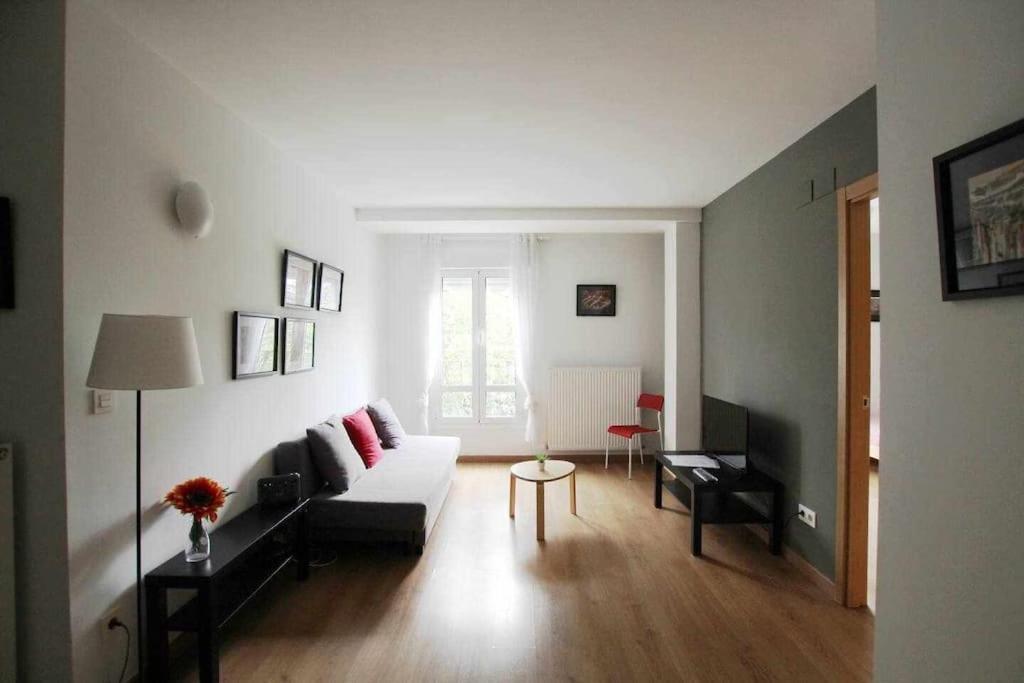 Apartamento Labegain 3 Sestao Dış mekan fotoğraf